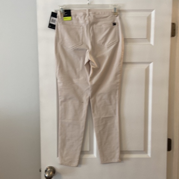 Nike Dri -Fit Slim Fit Gold Pants size 4 inseam 28” brand new with tag - Picture 7 of 12